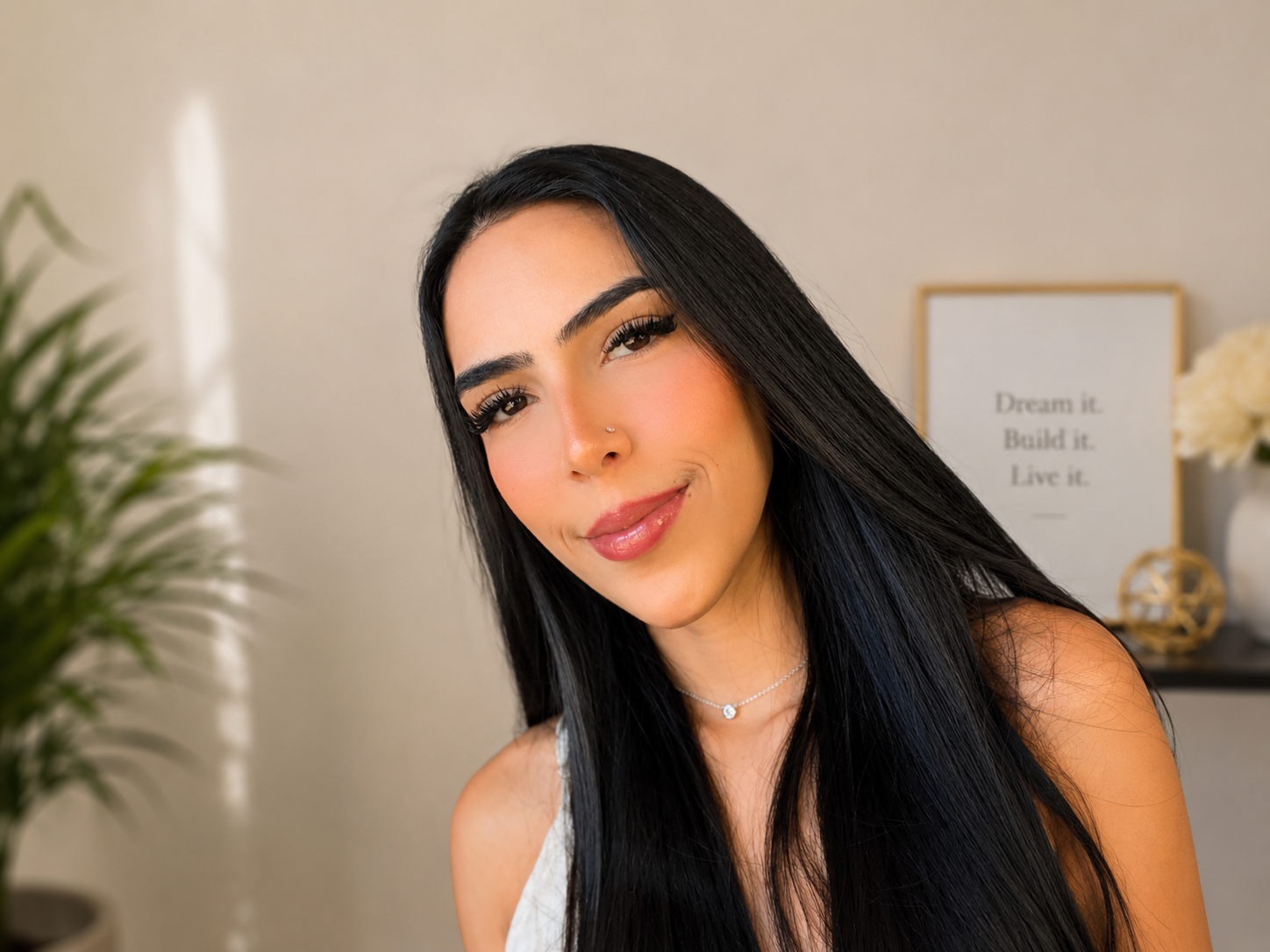 Valeria - Especialista en Cejas